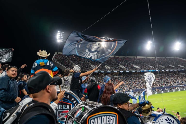 media_37767926_37521835_compressed