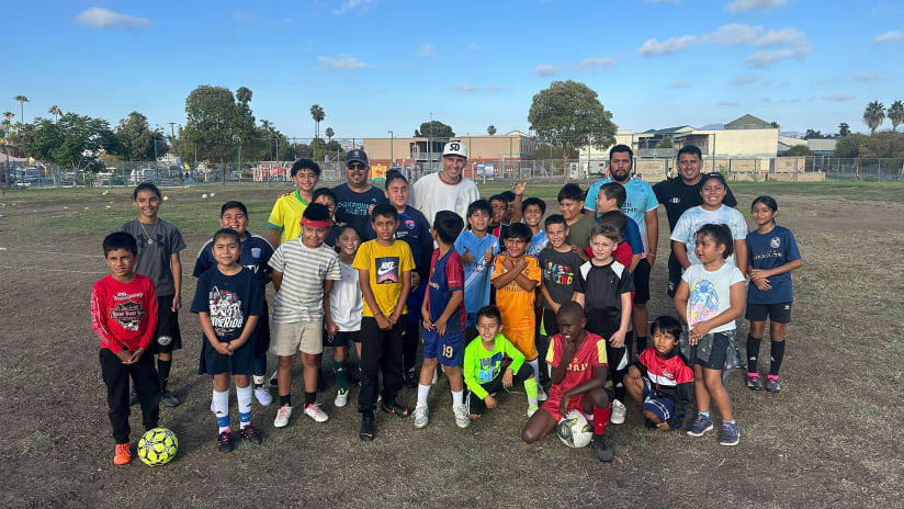 Mikey Varas Community