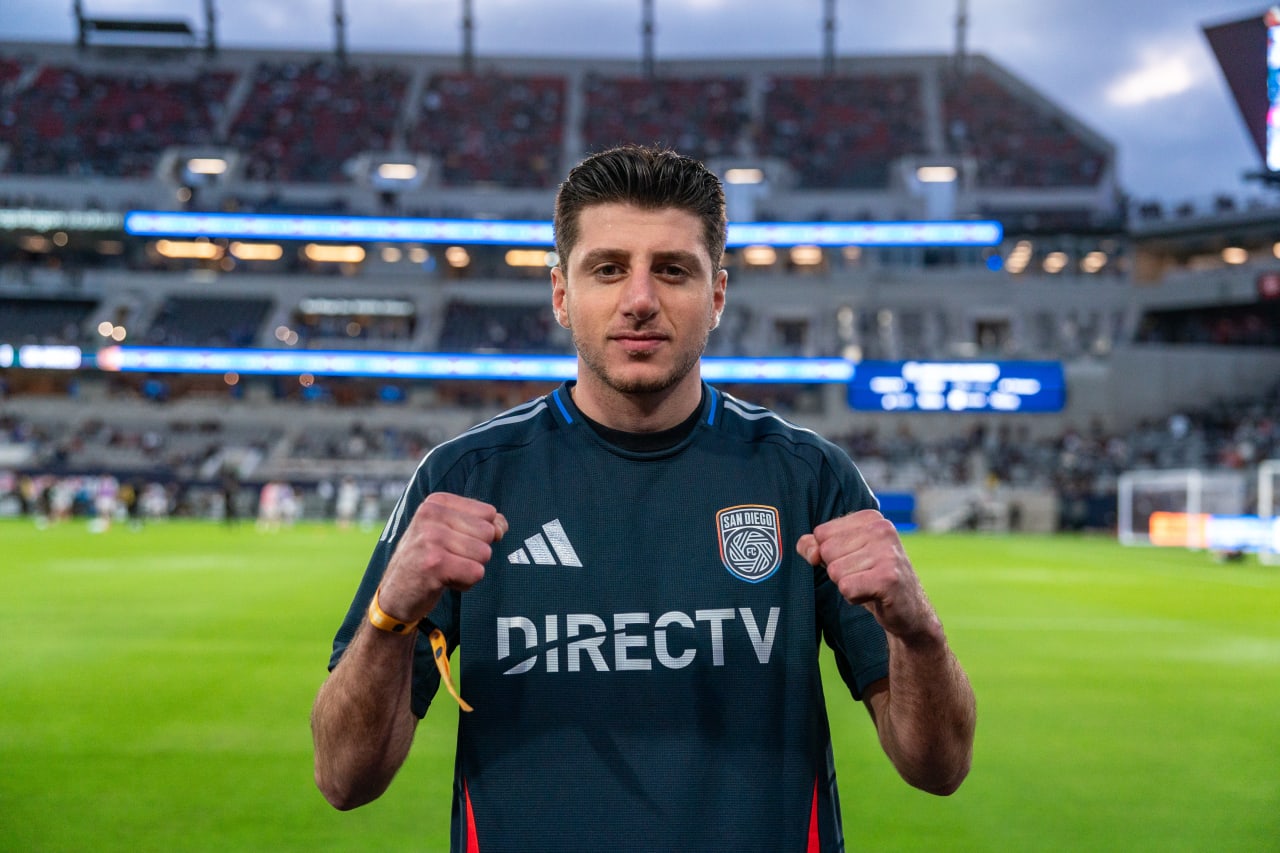 Johnny Mansour - Pro Boxer